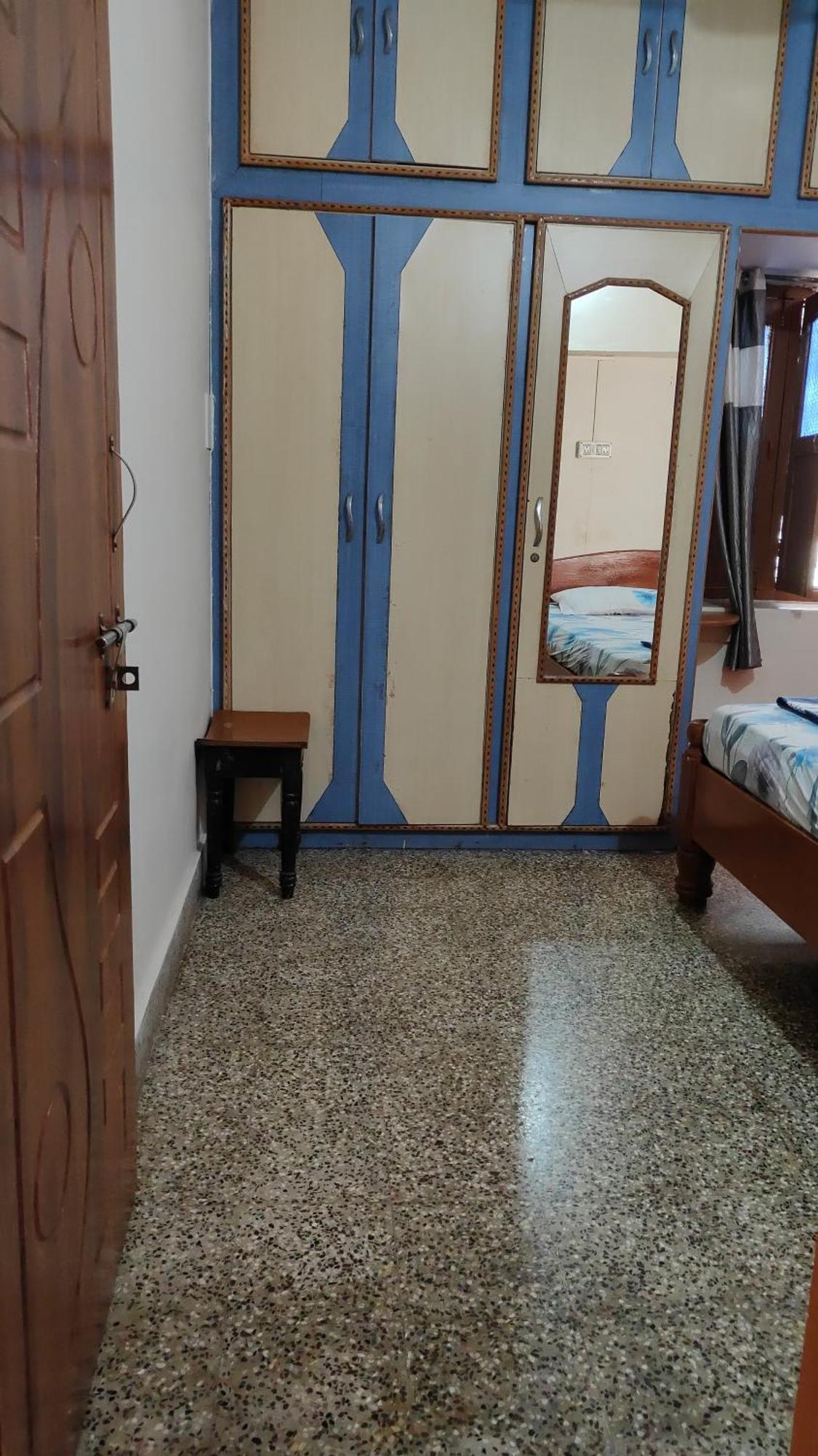 Rocky Guesthouse Hampi Bagian luar foto