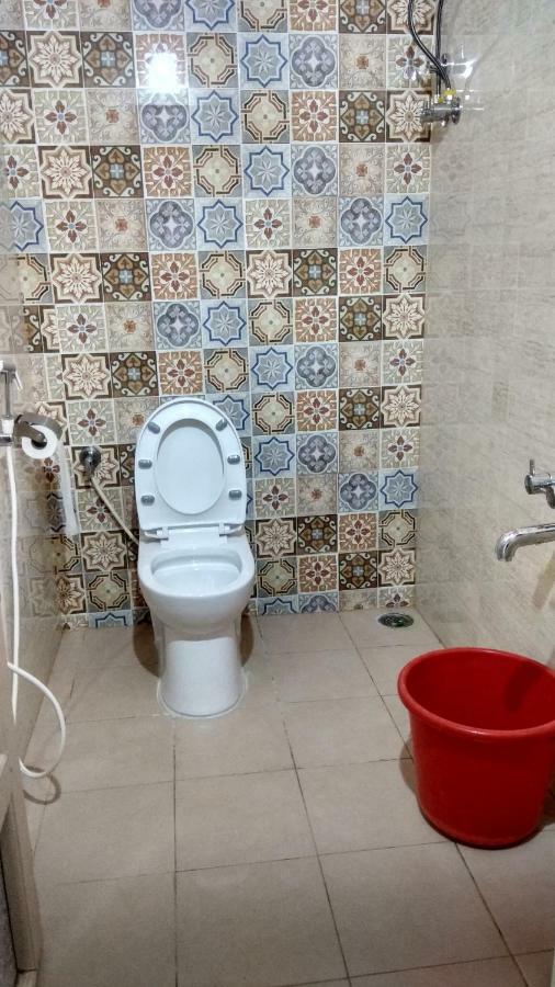 Rocky Guesthouse Hampi Bagian luar foto